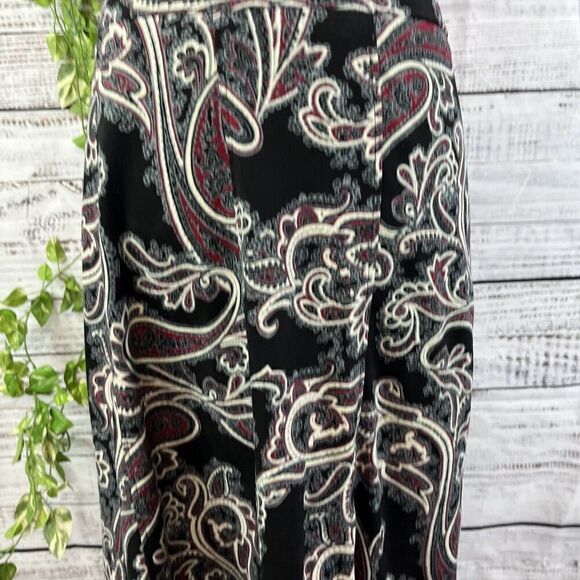 Christopher & Banks Skirt size 10 Black Red Paisley A Line Midi Boho Modest Slim - Picture 7 of 16
